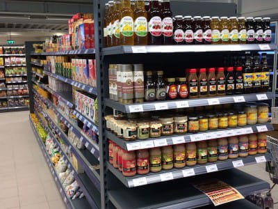 BUTIKKNETTVERK "TOPP" - VALMIERA, RIGA STREET 64 - Levering og montering av handelsutstyr.2